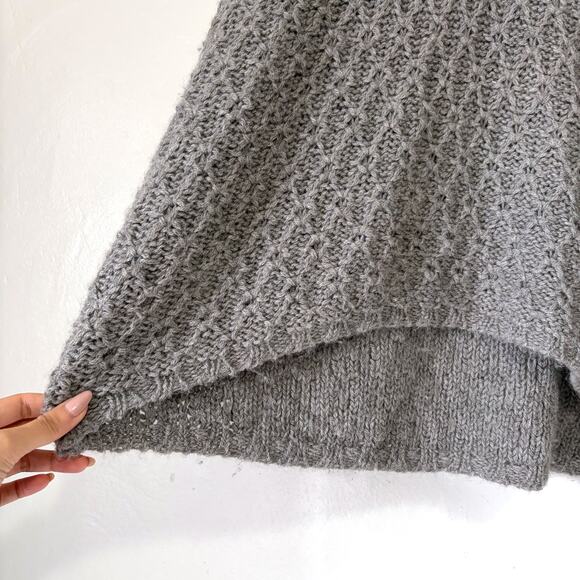 EILEEN FISHER 100% Baby Alpaca Soft Scoop Neckline Sweater in Gray Size L - Picture 5 of 13